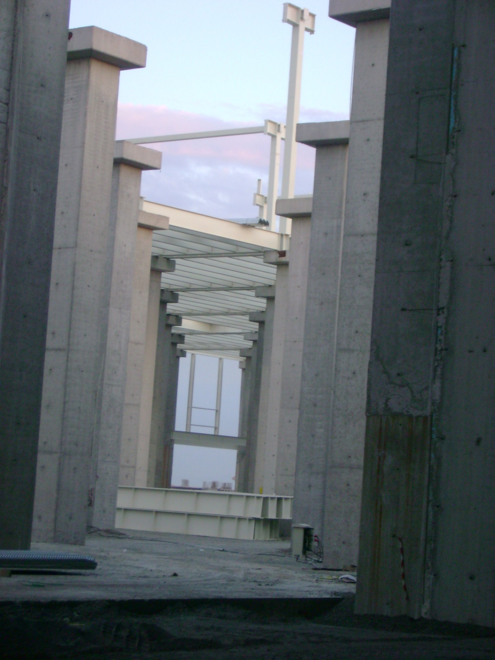 M.G.Y  - DHL ANTREPO